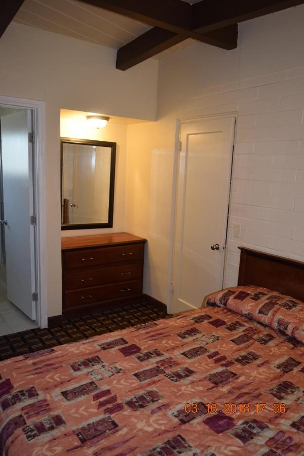 Stanlunds Inn And Suites Borrego Springs Exteriör bild