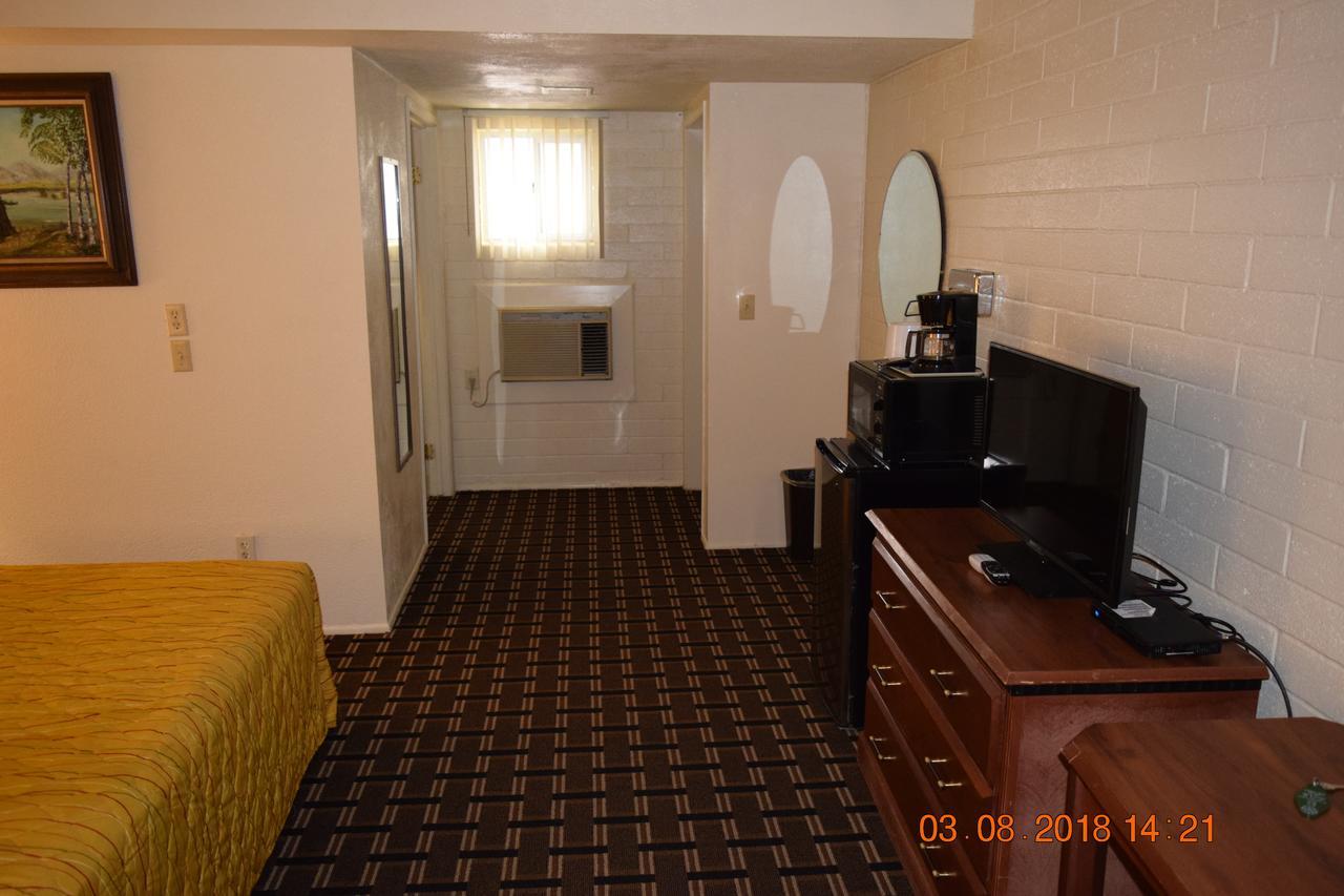 Stanlunds Inn And Suites Borrego Springs Exteriör bild