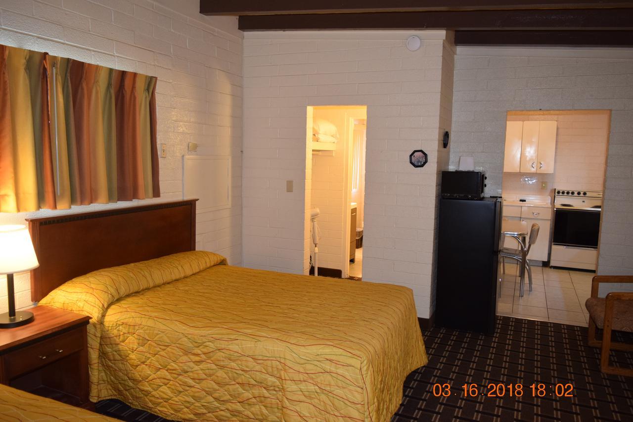 Stanlunds Inn And Suites Borrego Springs Exteriör bild