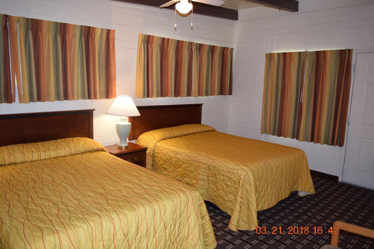Stanlunds Inn And Suites Borrego Springs Exteriör bild
