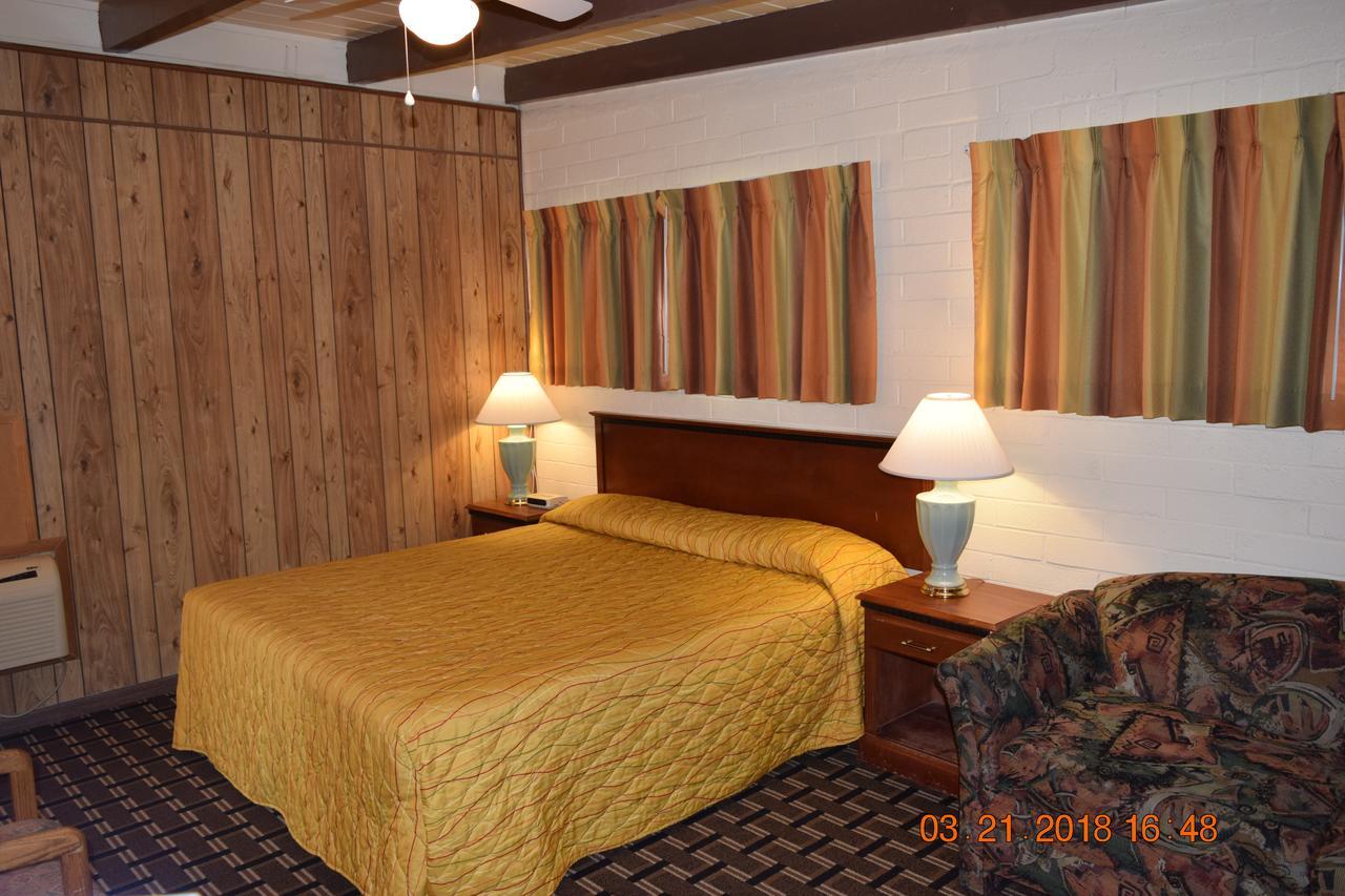 Stanlunds Inn And Suites Borrego Springs Exteriör bild