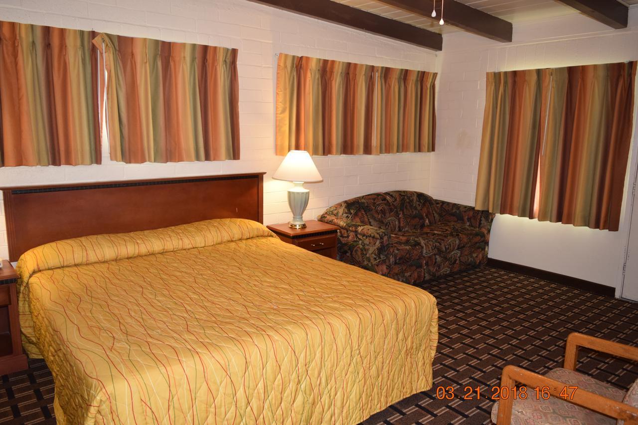 Stanlunds Inn And Suites Borrego Springs Exteriör bild