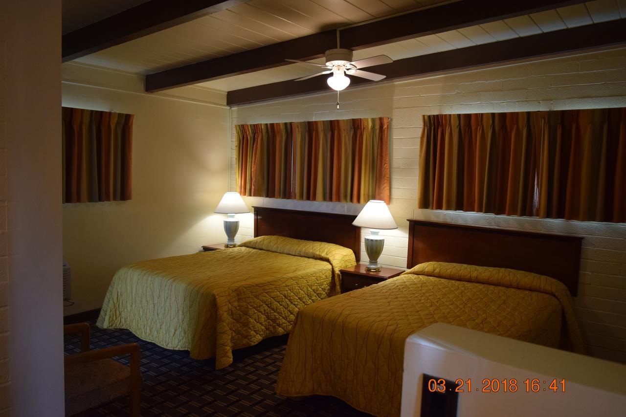 Stanlunds Inn And Suites Borrego Springs Exteriör bild